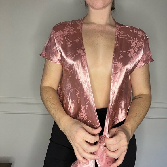 Pink wrap top - Picture 2 of 6